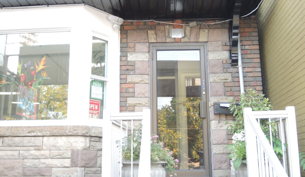 01. Property Image