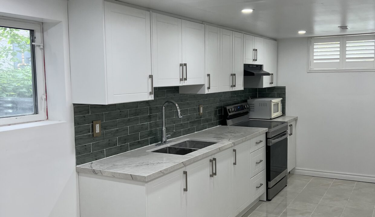 03. Kitchen & Living Area
