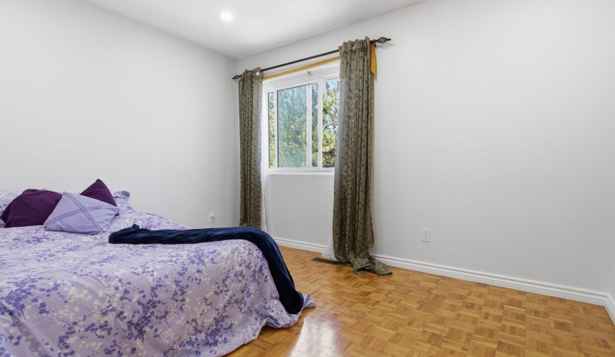 06. Master Bedroom 1