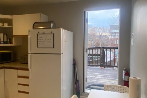 08. Kitchen1
