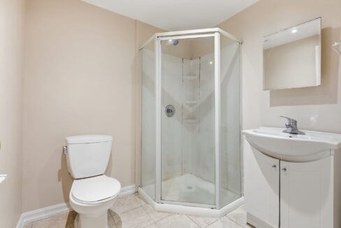 09. Bathroom