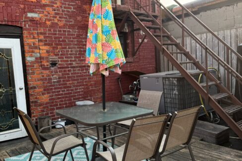 09. Patio