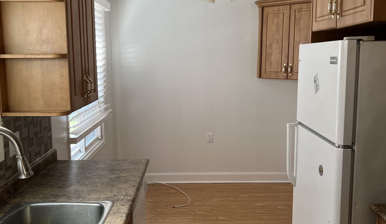 11. Kitchen 1