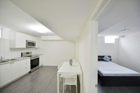 115 Iceland Poppy Trail kitchen