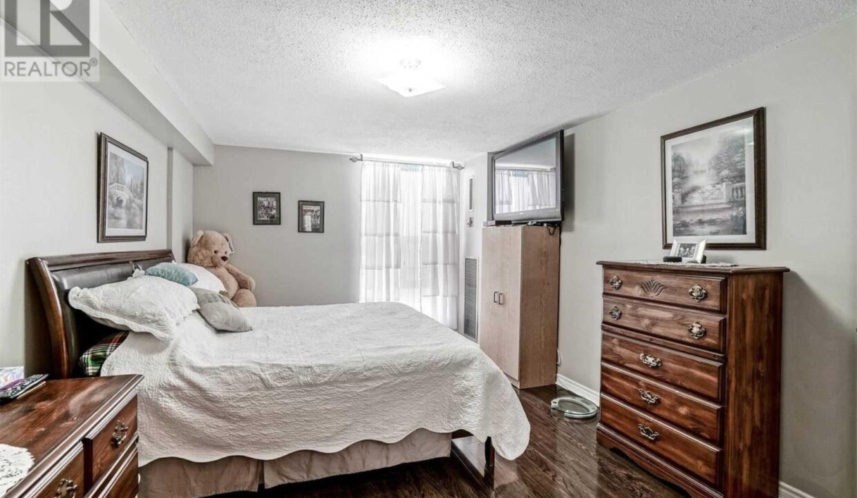 #1401-15 Kensington Rd, Brampton - Picture # 17