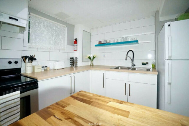 88 Surbray Grove, Mississauga, ON, L5B 2E1 Middle Level 2