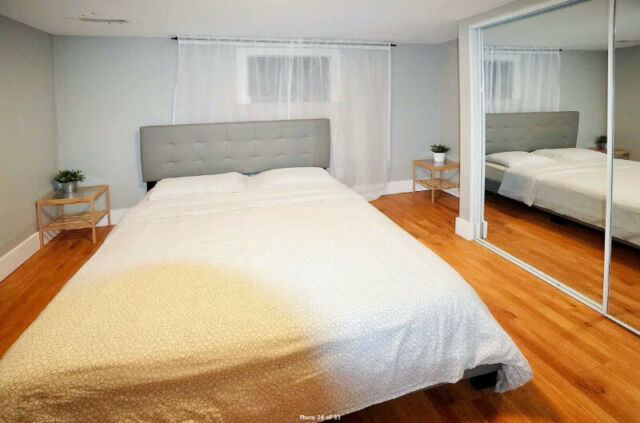 88 Surbray Grove, Mississauga, ON, L5B 2E1 Middle Level 4