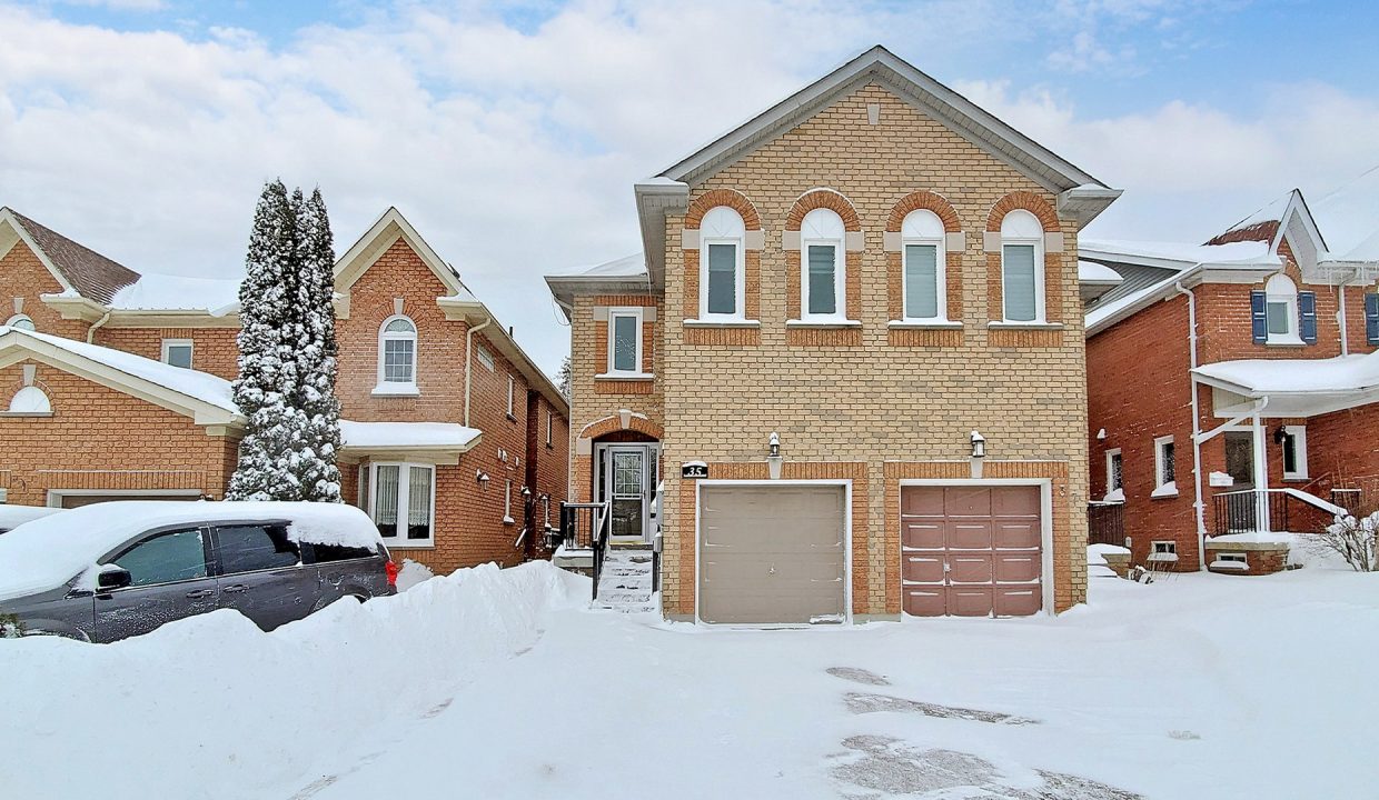 35 Widdifield Ave, Newmarket - Image # 1