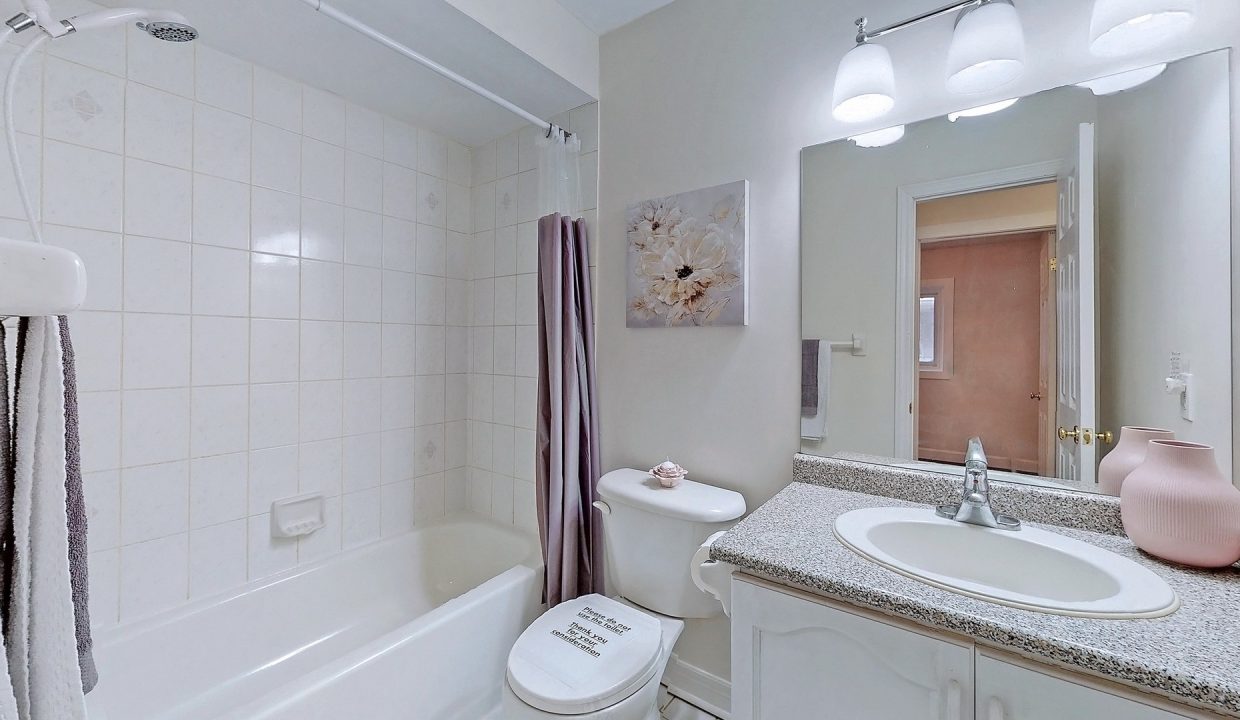 35 Widdifield Ave, Newmarket - Image # 12