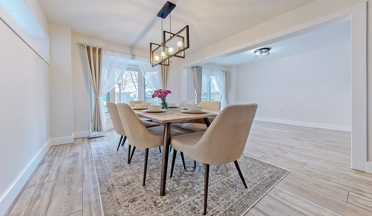 35 Widdifield Ave, Newmarket - Image # 3