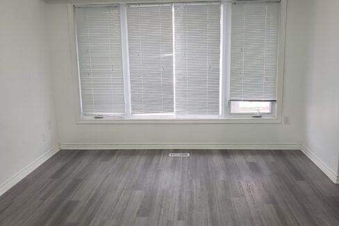 #2 Living & Dining Area